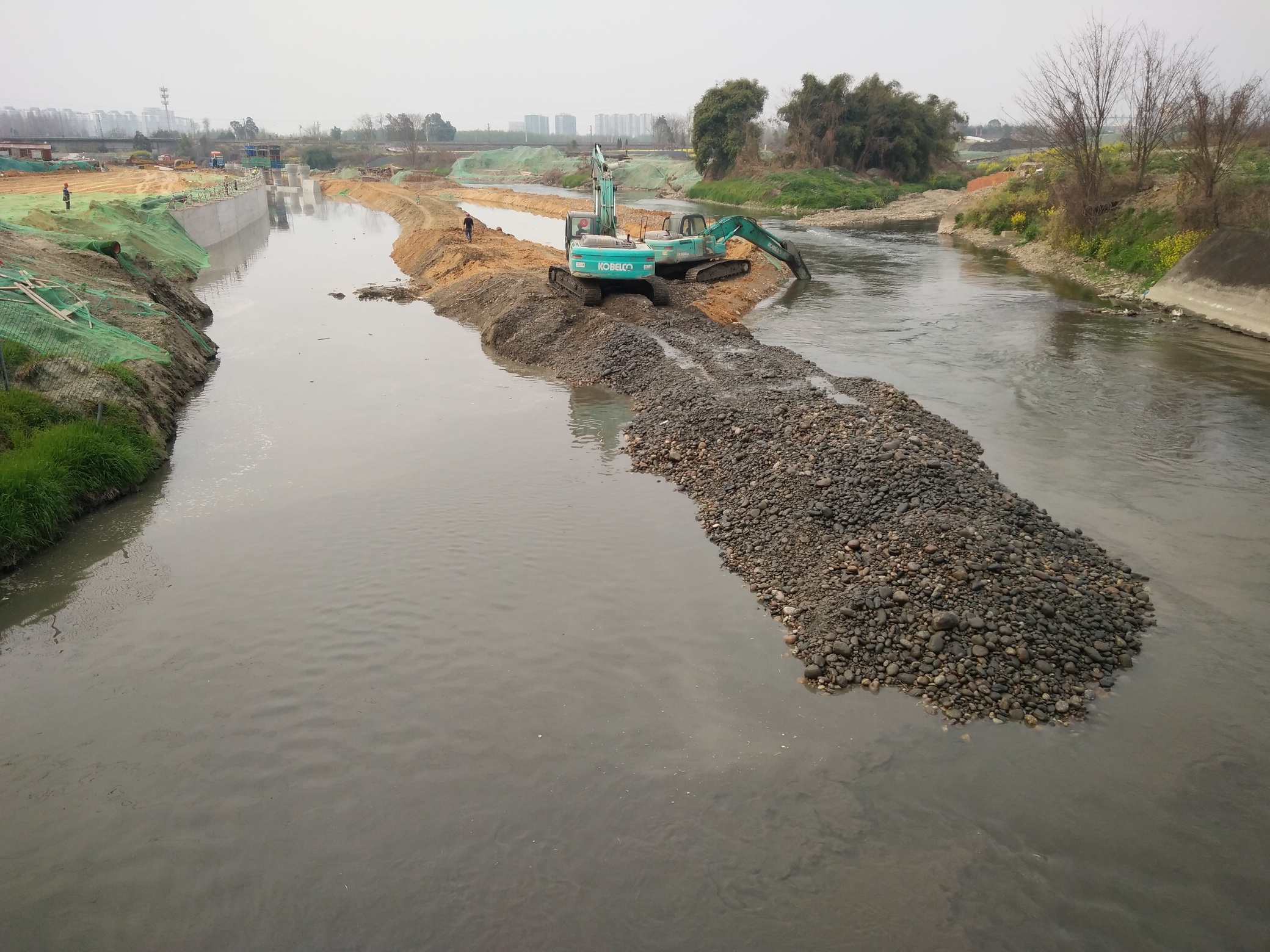 公司承建双流县江安河河道改道整治工程通水