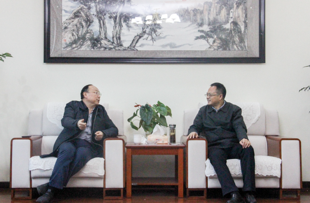 贺鹏程会见剑阁县县长张世忠