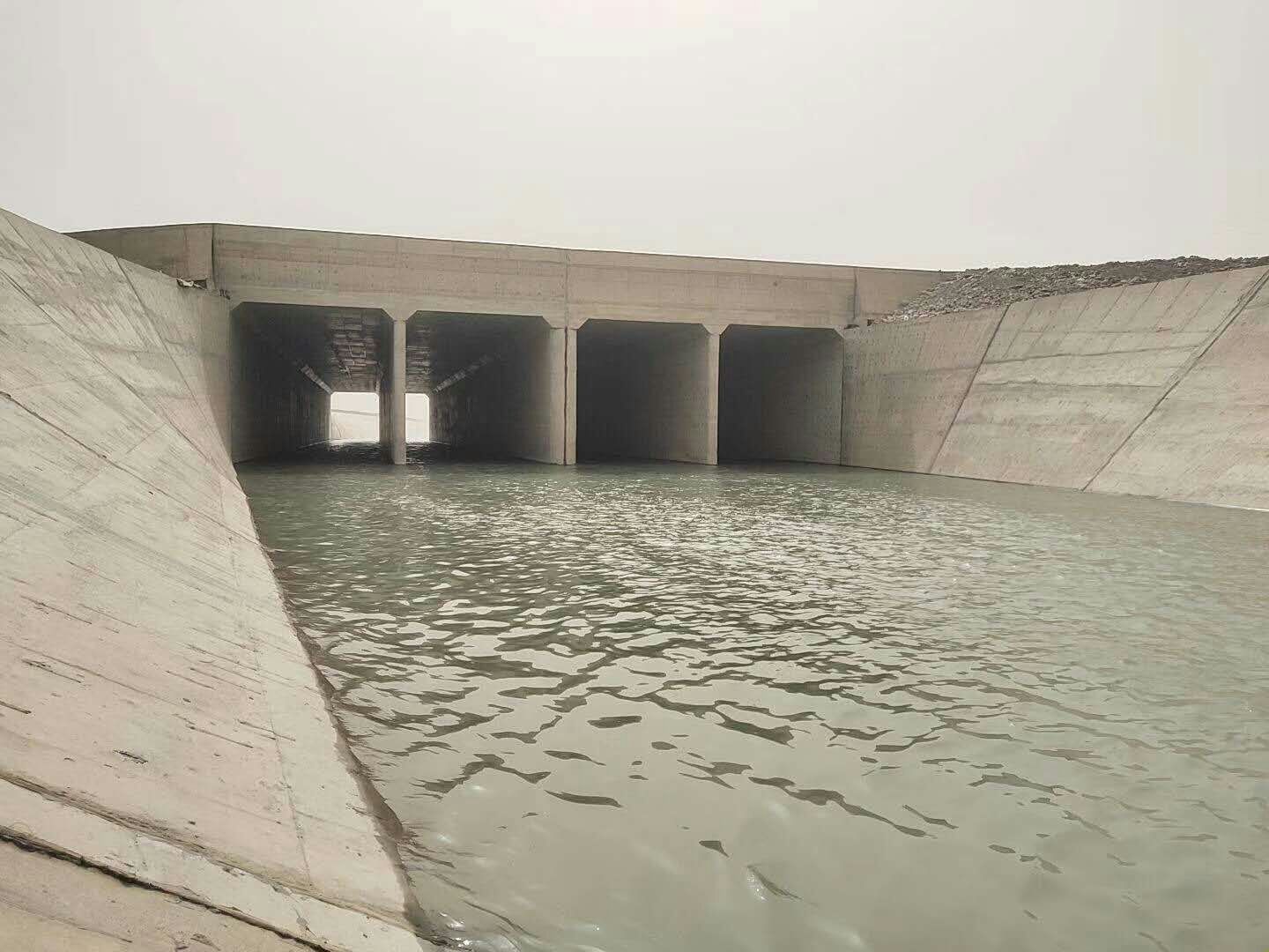 恰木萨水电站引水系统及压力前池顺利充水